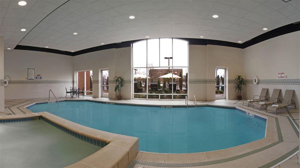 Staybridge Suites Chattanooga Downtown - Convention Center By Ihg Екстер'єр фото