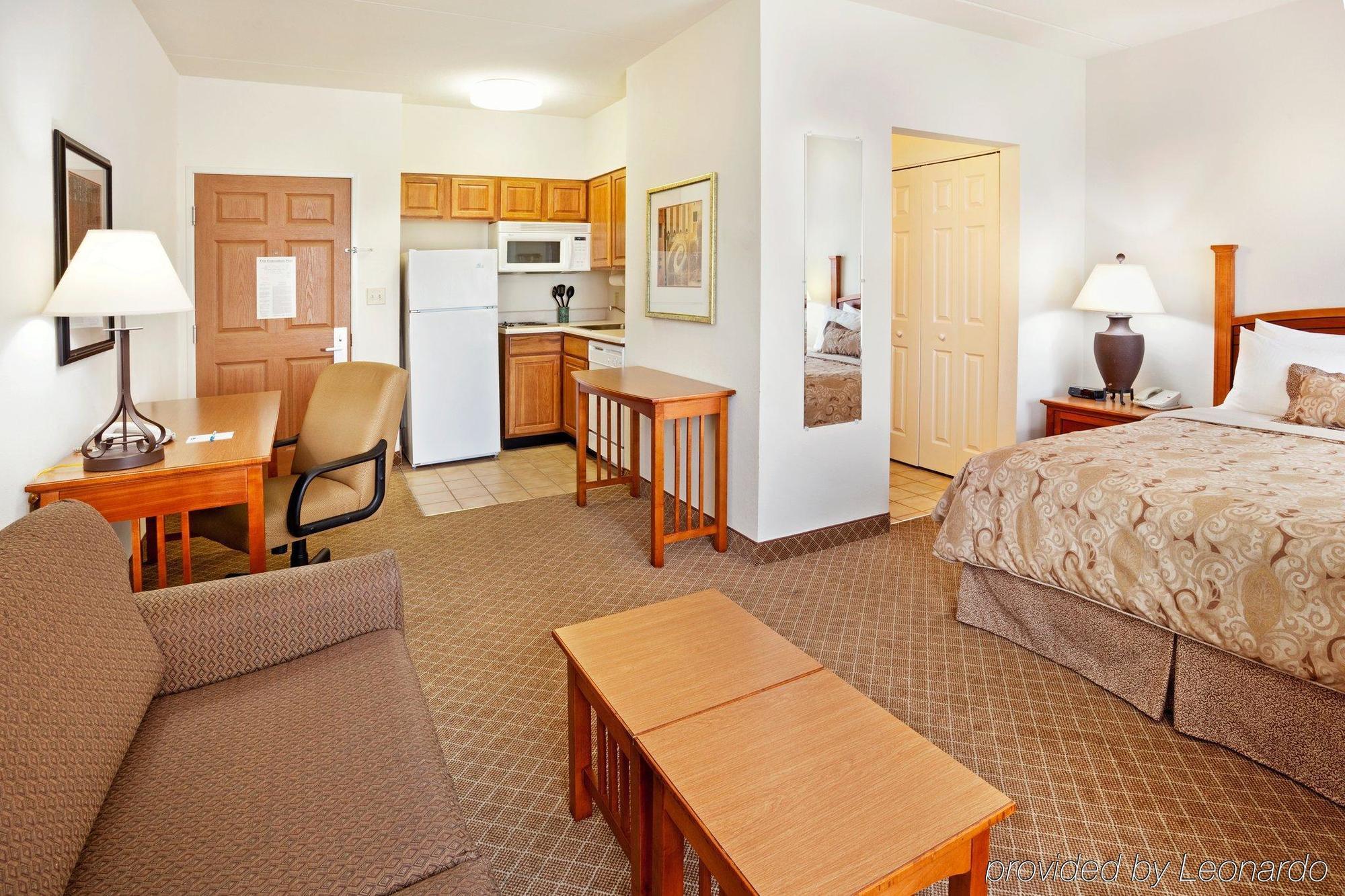 Staybridge Suites Chattanooga Downtown - Convention Center By Ihg Номер фото